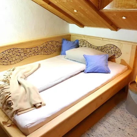Goller Apartment